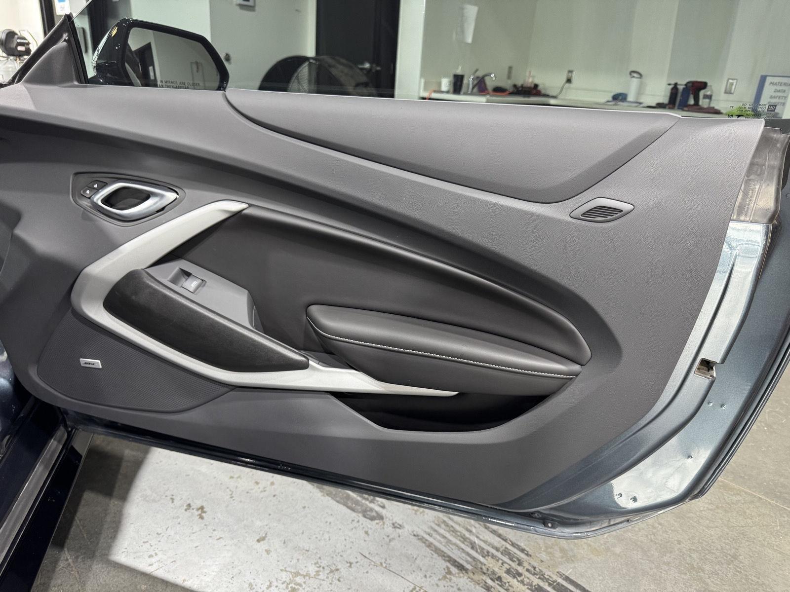 Vehicle photo 21