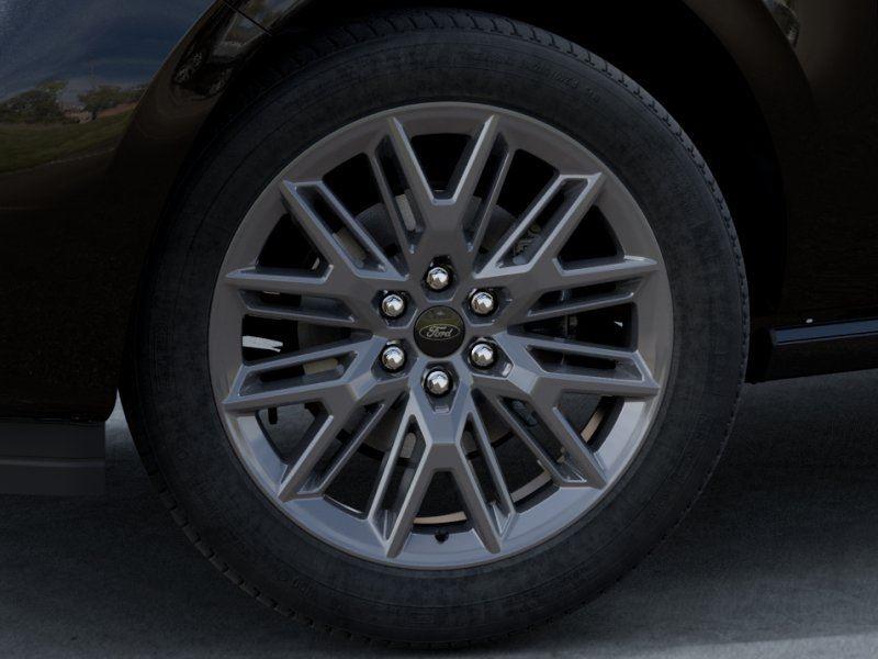 Vehicle photo 19