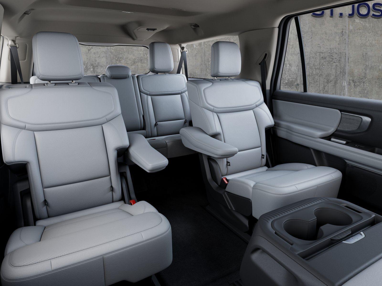 Vehicle photo 11