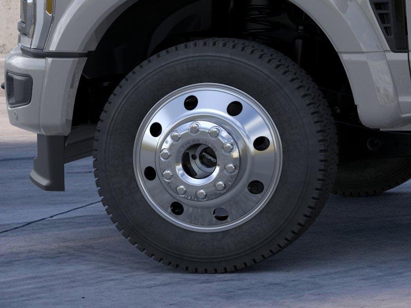 Vehicle photo 19