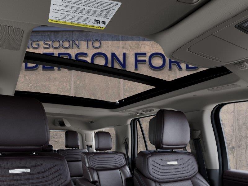 Vehicle photo 22