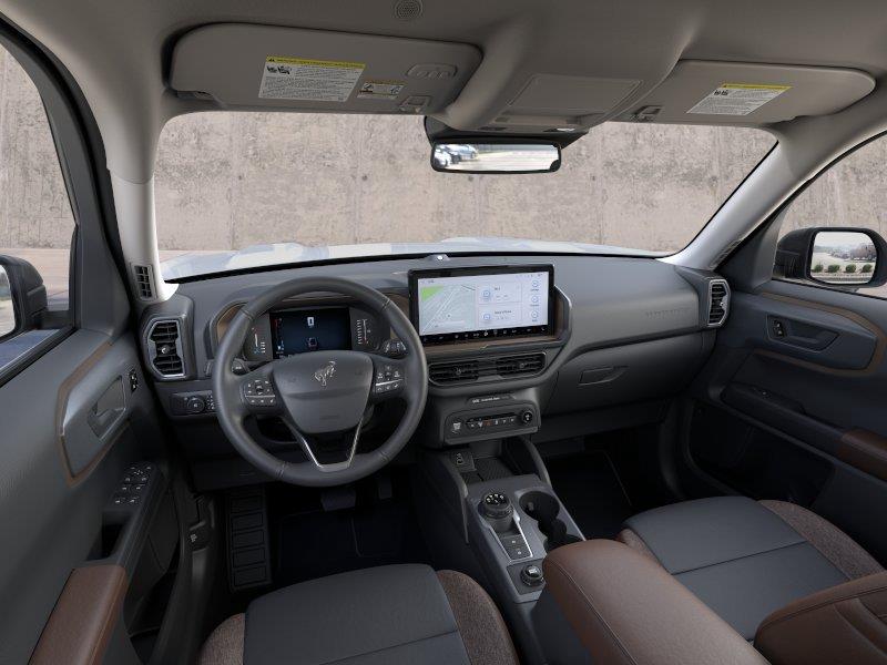 Vehicle photo 9