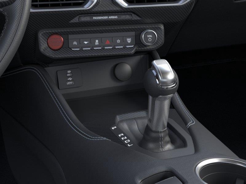 Vehicle photo 15