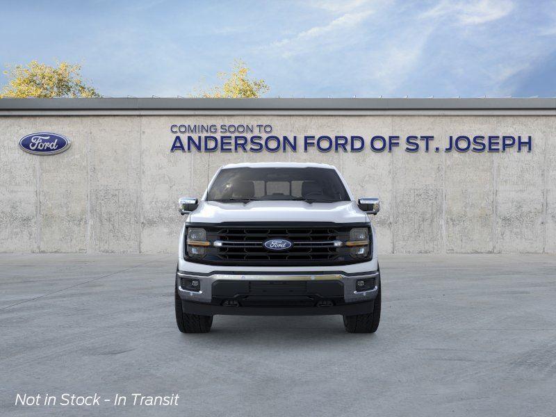 Vehicle photo 6