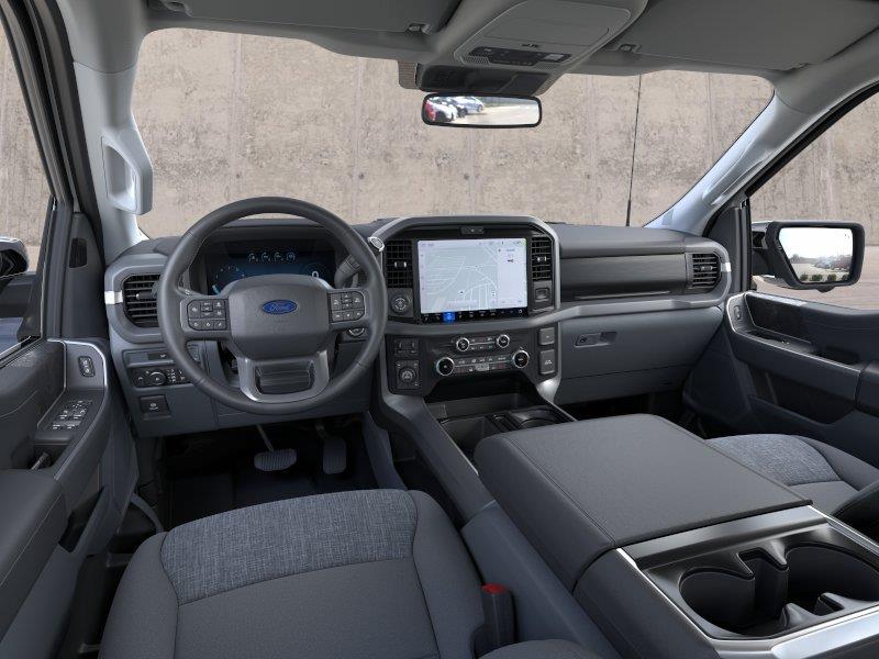 Vehicle photo 9