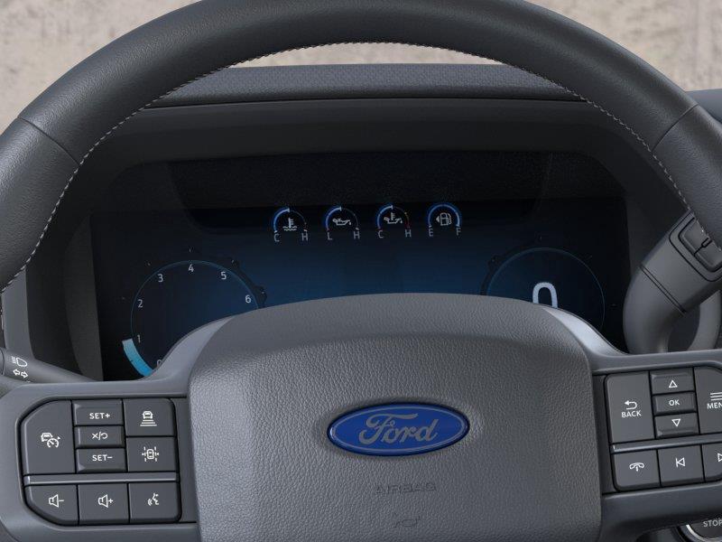 Vehicle photo 13