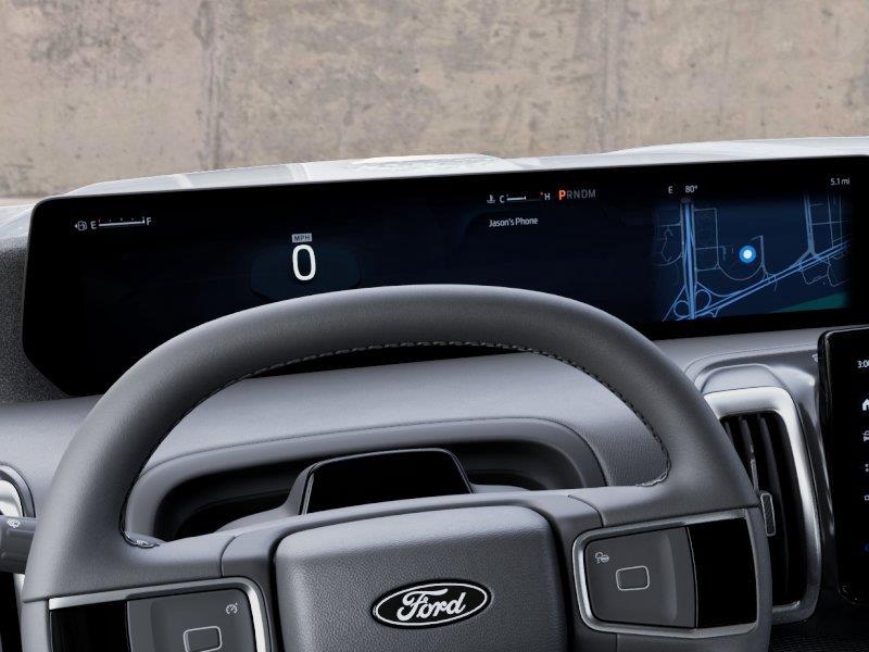 Vehicle photo 13