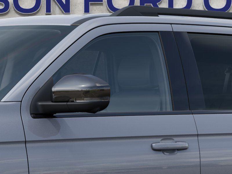 Vehicle photo 20
