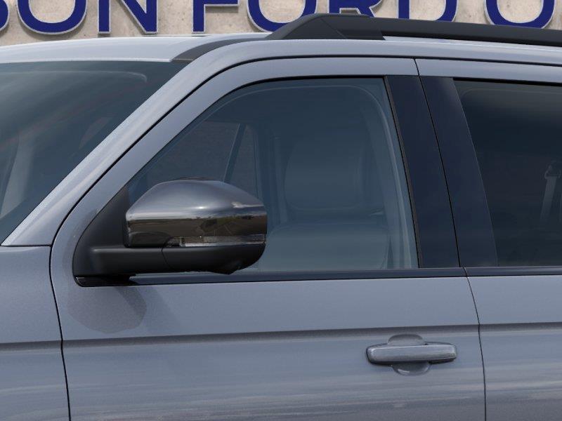 Vehicle photo 20
