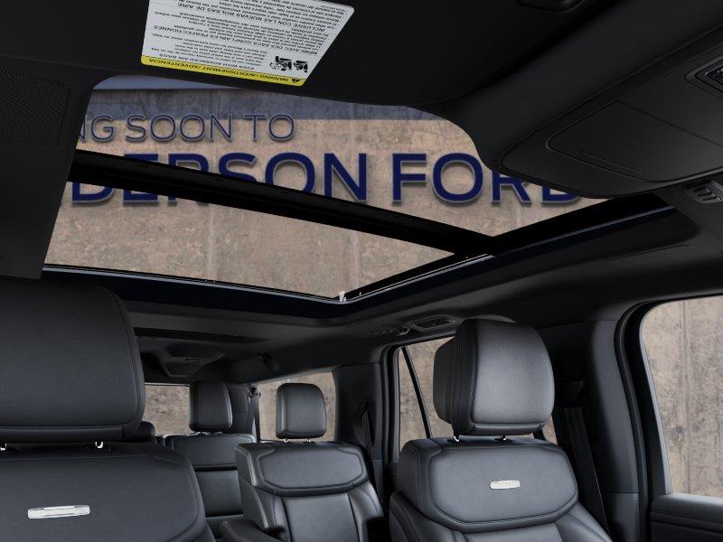 Vehicle photo 22