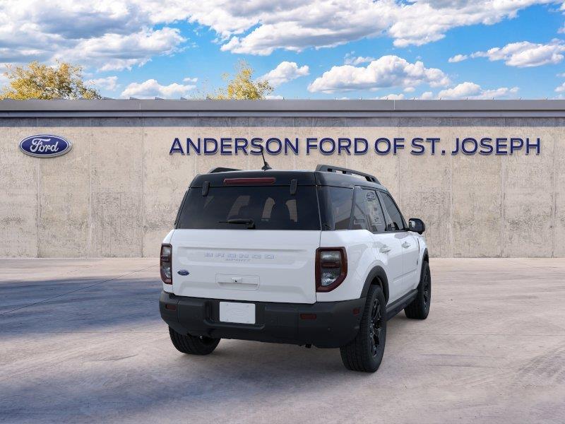 Vehicle photo 8