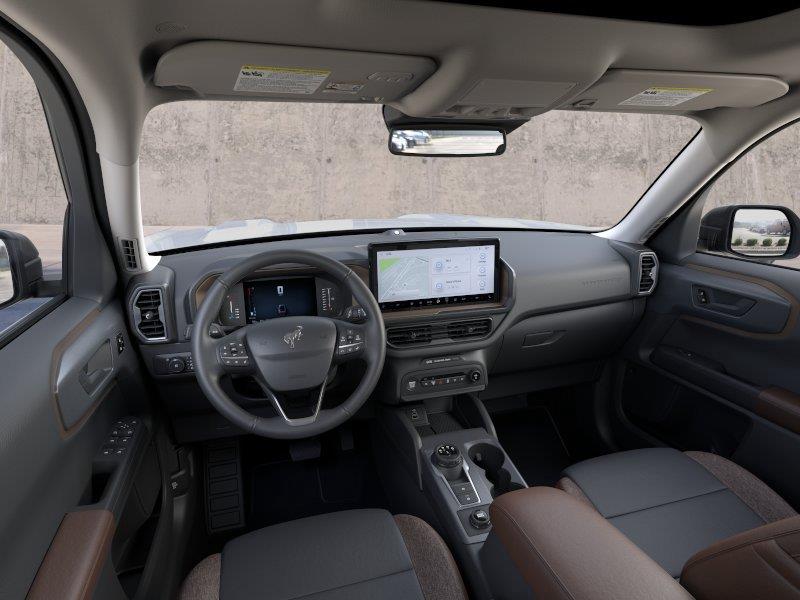 Vehicle photo 9