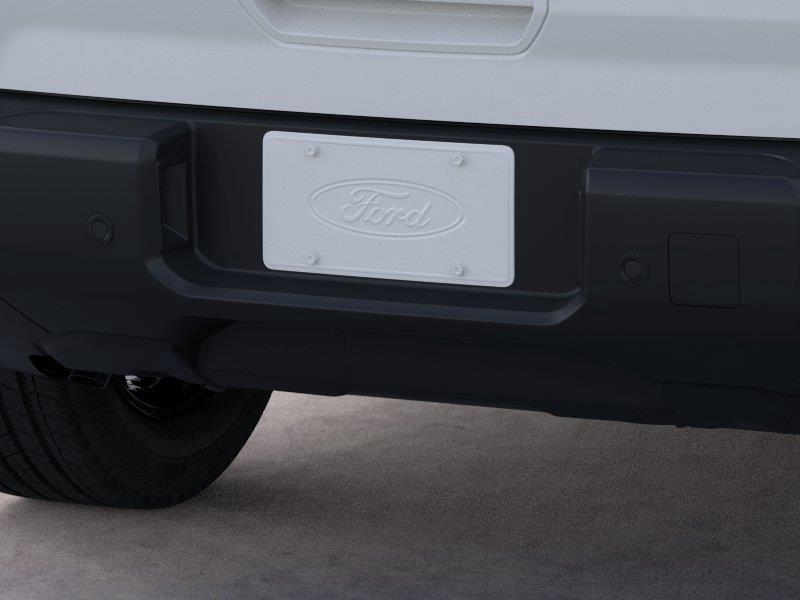 Vehicle photo 23