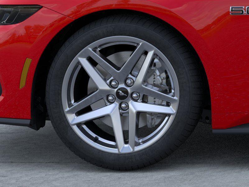 Vehicle photo 19