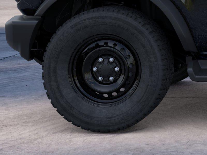 Vehicle photo 21