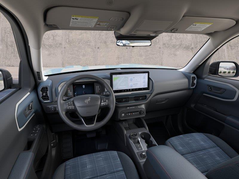 Vehicle photo 9