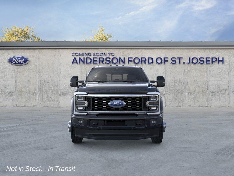Vehicle photo 6