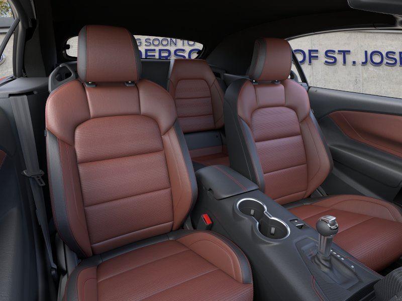 Vehicle photo 10