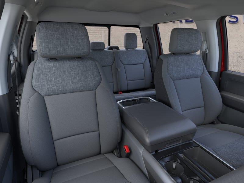 Vehicle photo 10