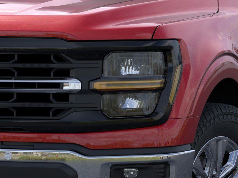 Vehicle photo 18