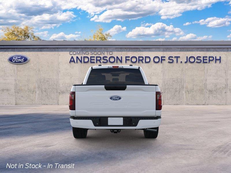 Vehicle photo 5