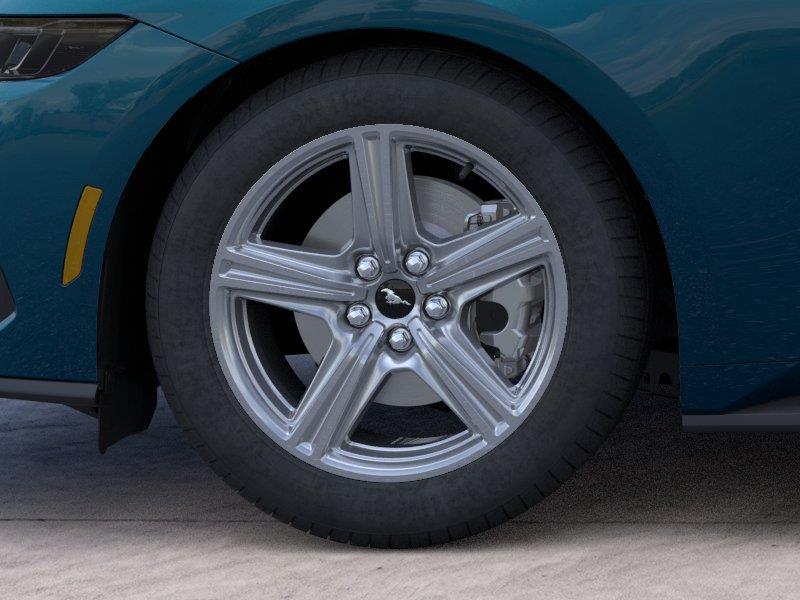 Vehicle photo 19