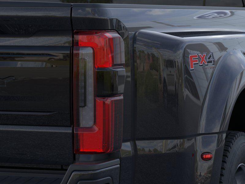 Vehicle photo 21
