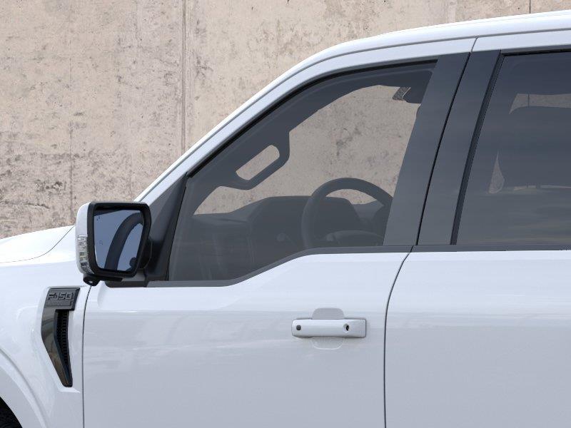 Vehicle photo 20