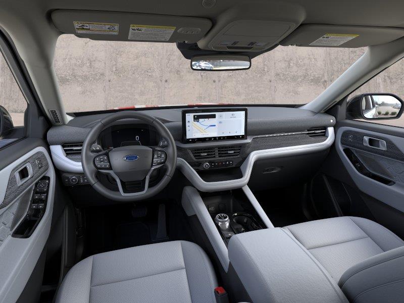 Vehicle photo 9