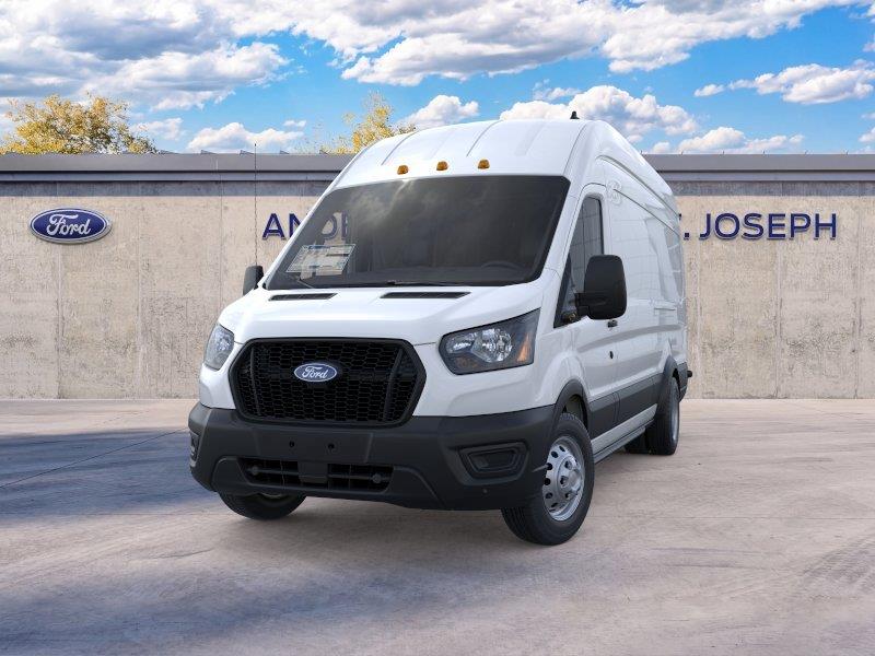 Vehicle photo 2