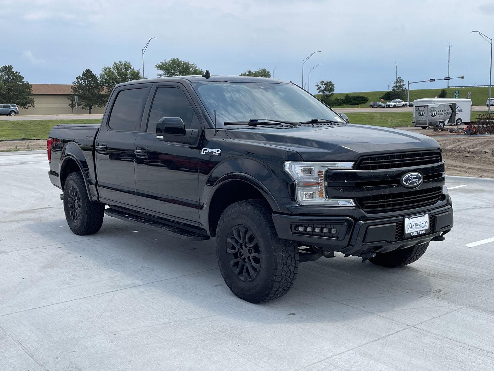 Vehicle photo 8