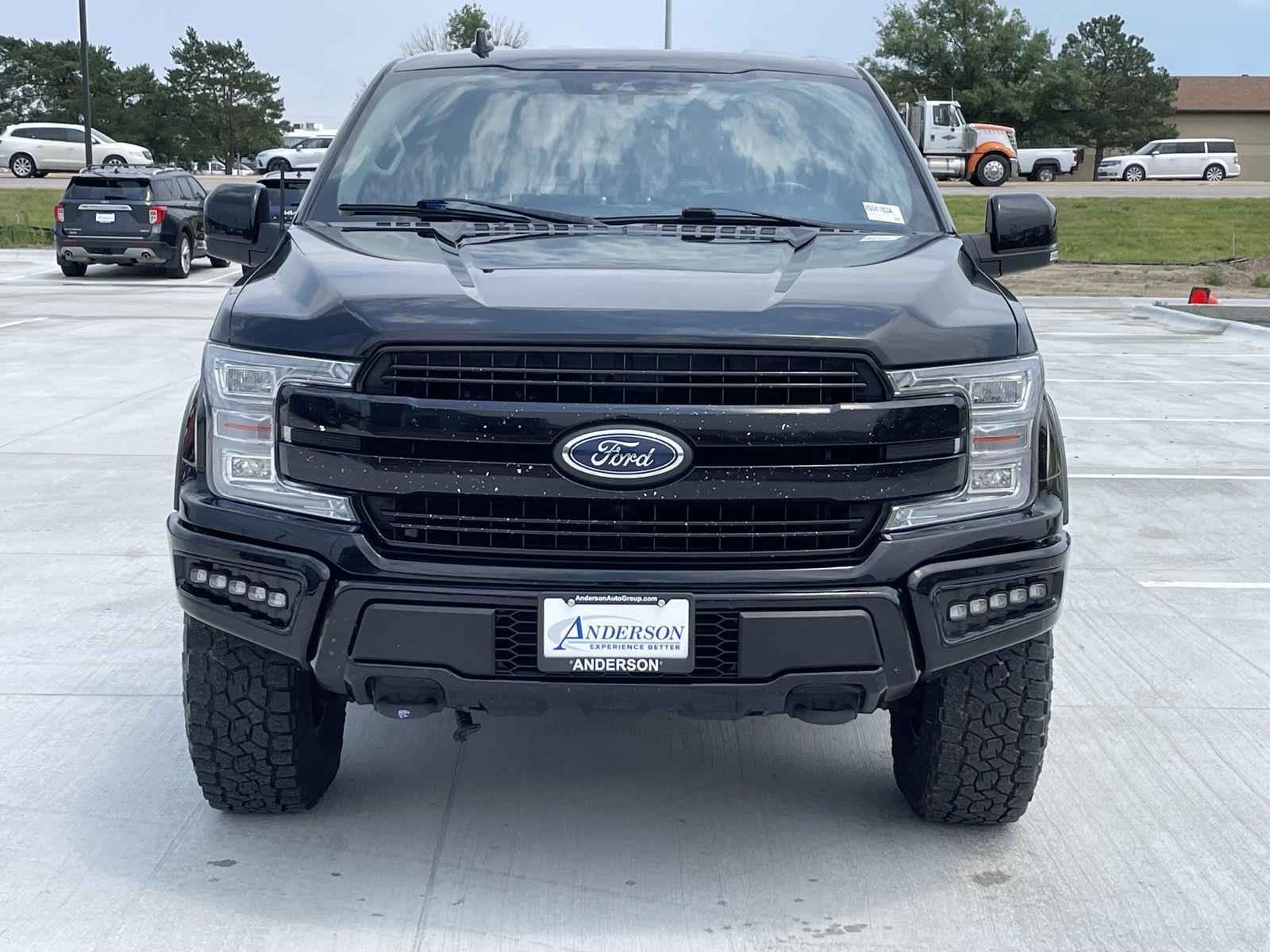 Vehicle photo 9