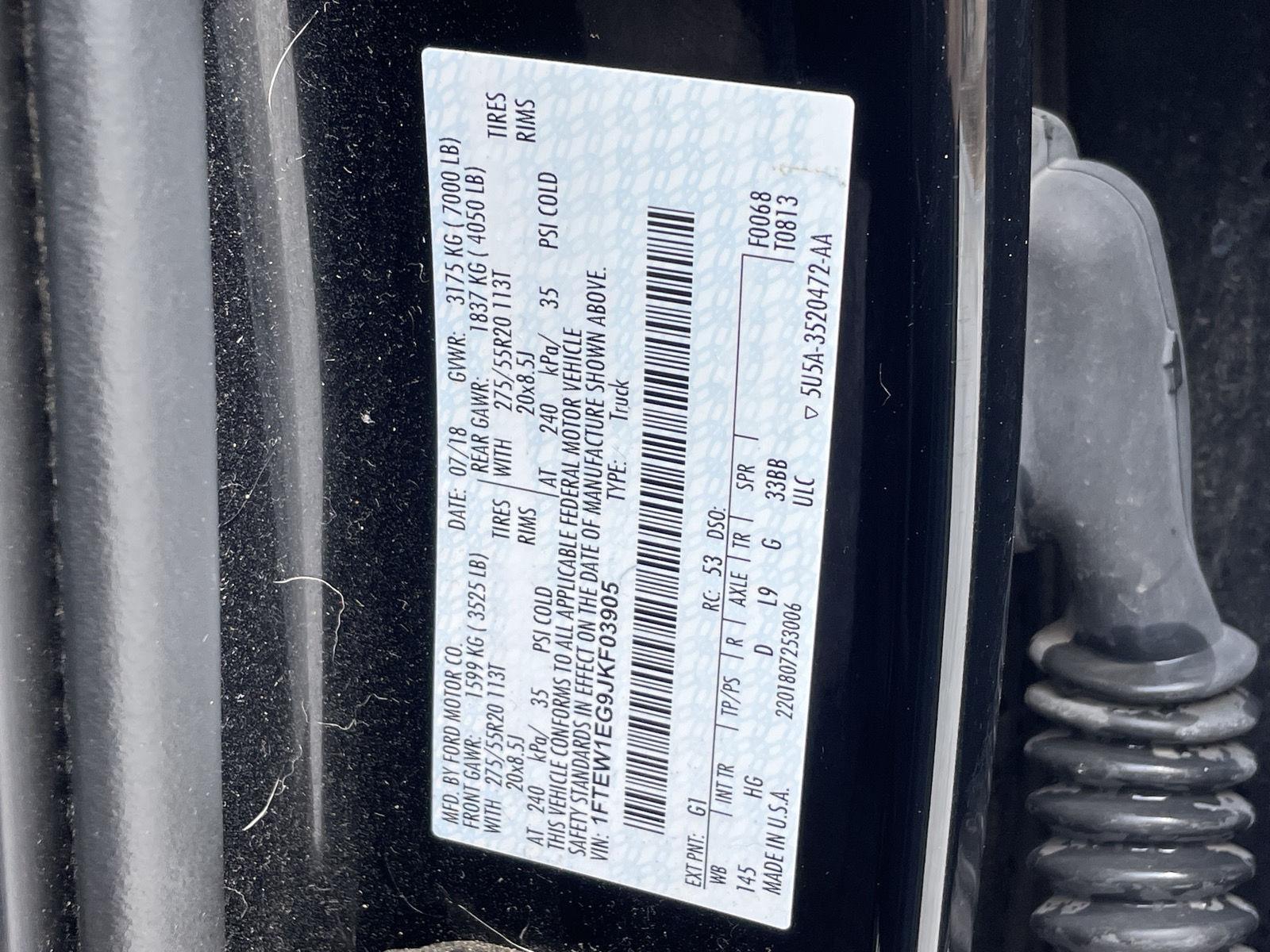 Vehicle photo 11