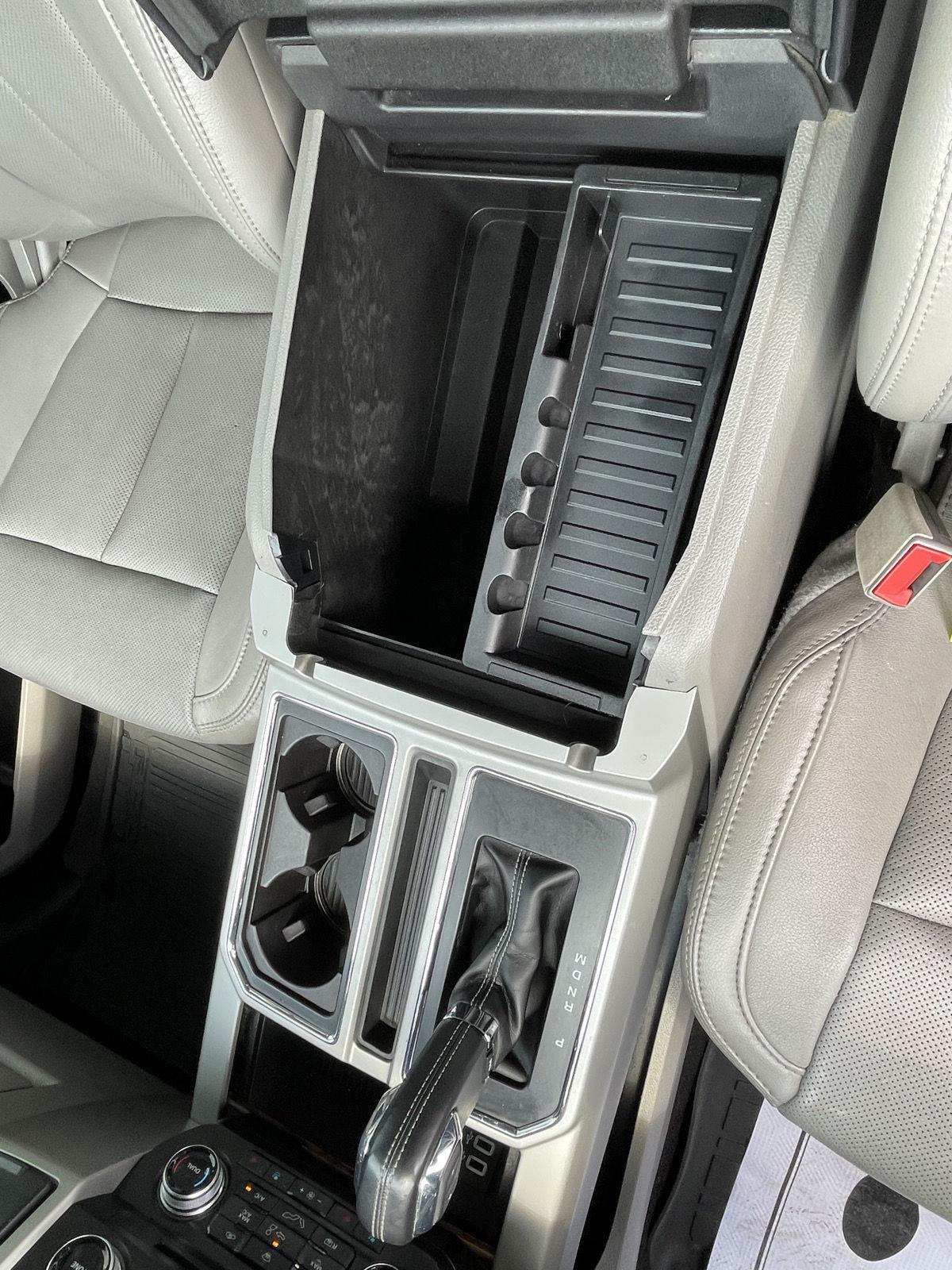 Vehicle photo 15