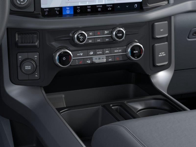 Vehicle photo 15