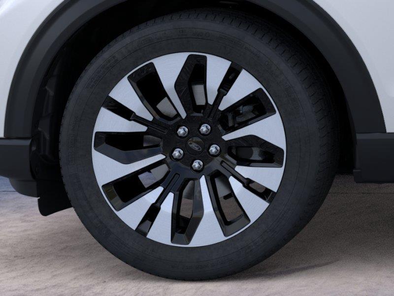 Vehicle photo 19