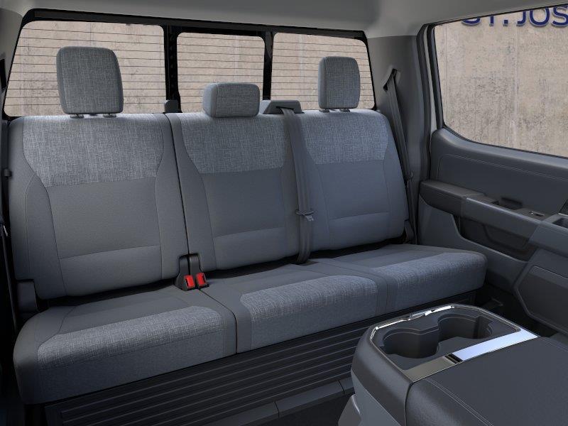 Vehicle photo 11