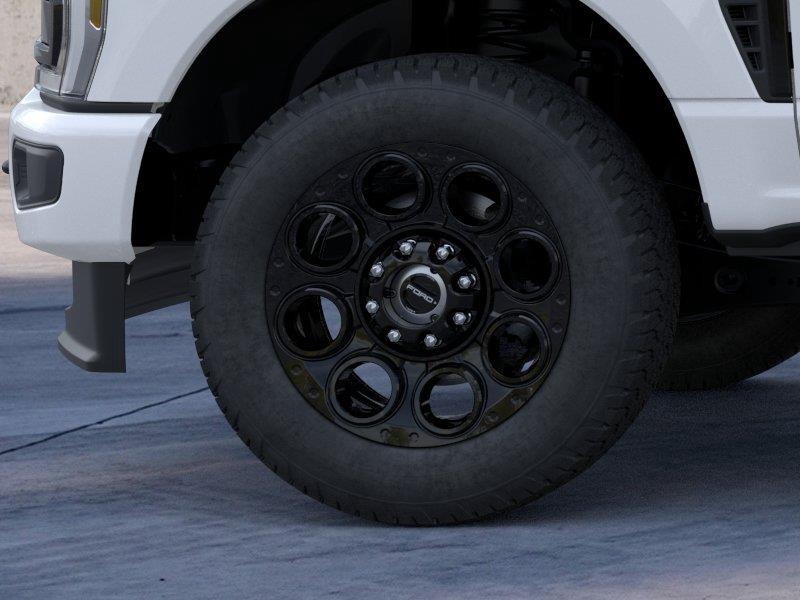Vehicle photo 19