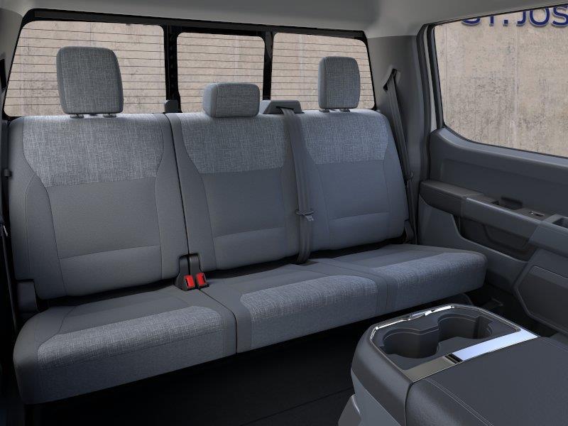 Vehicle photo 11