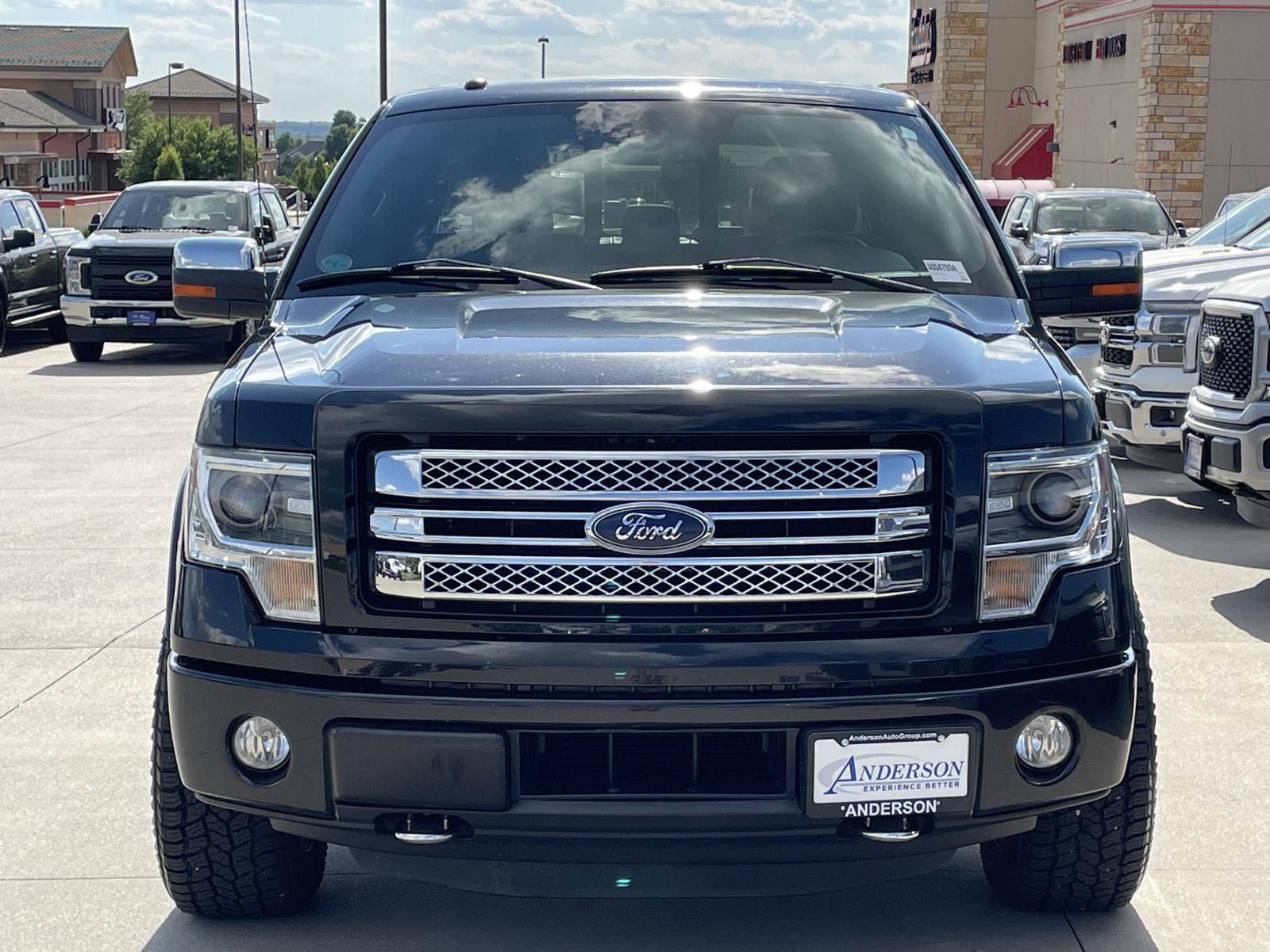Vehicle photo 4