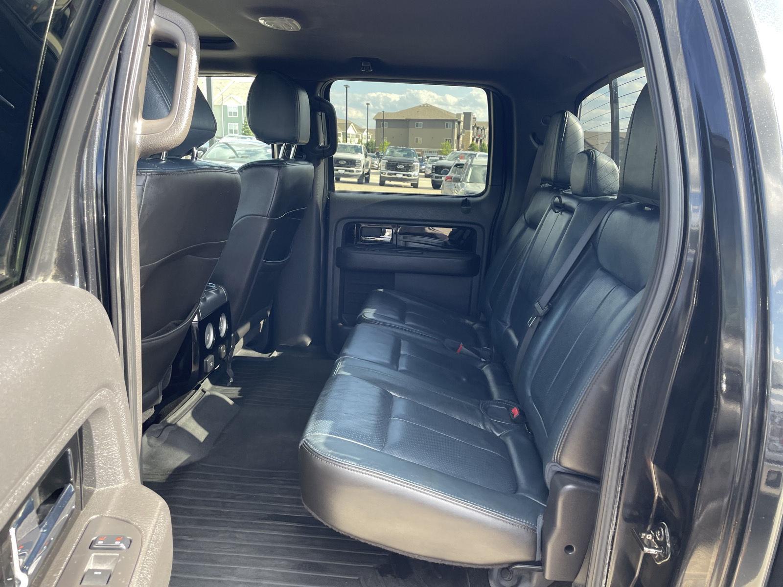 Vehicle photo 20