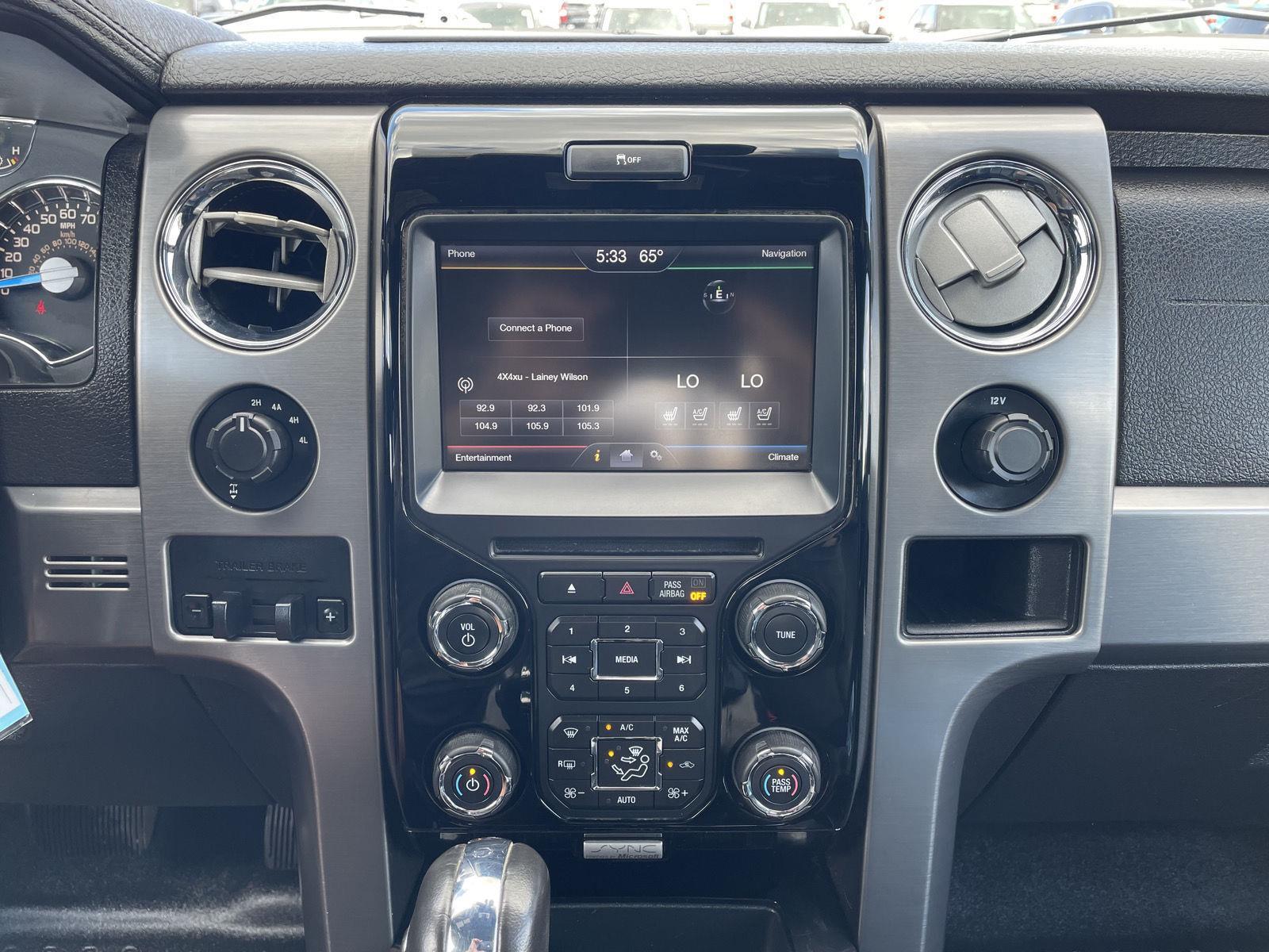 Vehicle photo 22