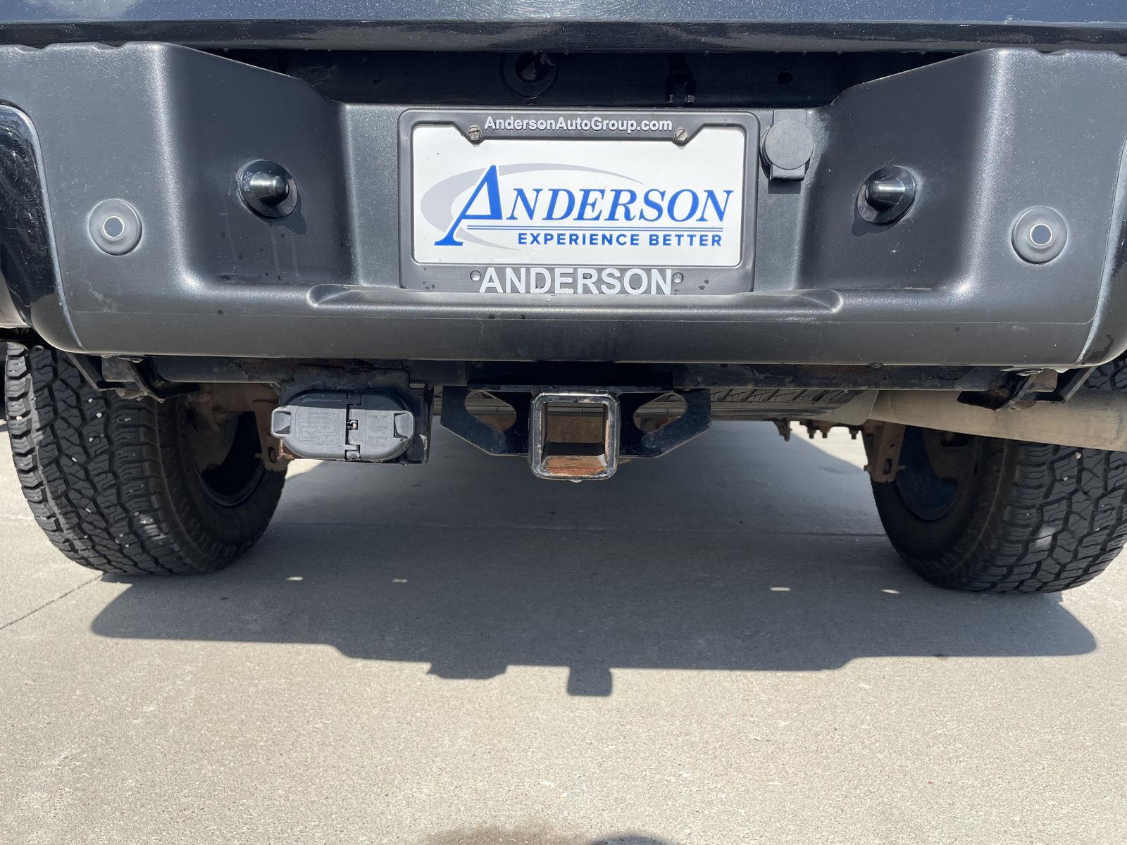 Vehicle photo 34