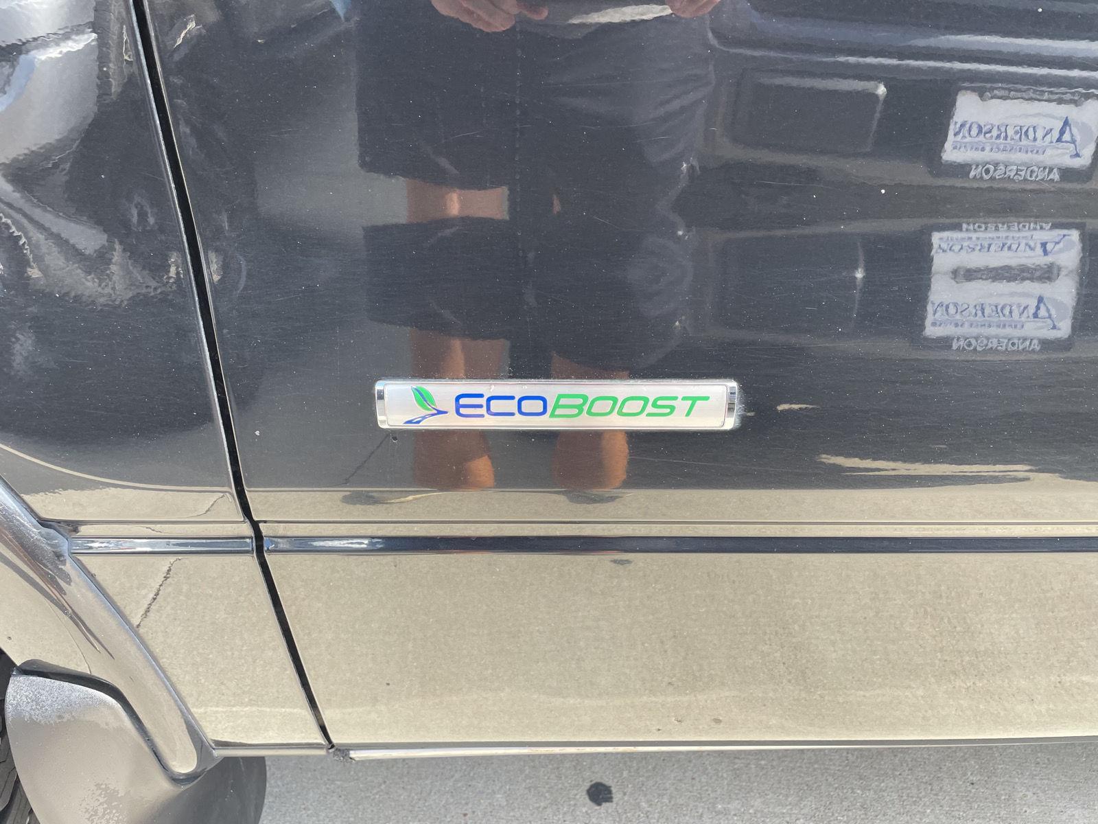 Vehicle photo 37