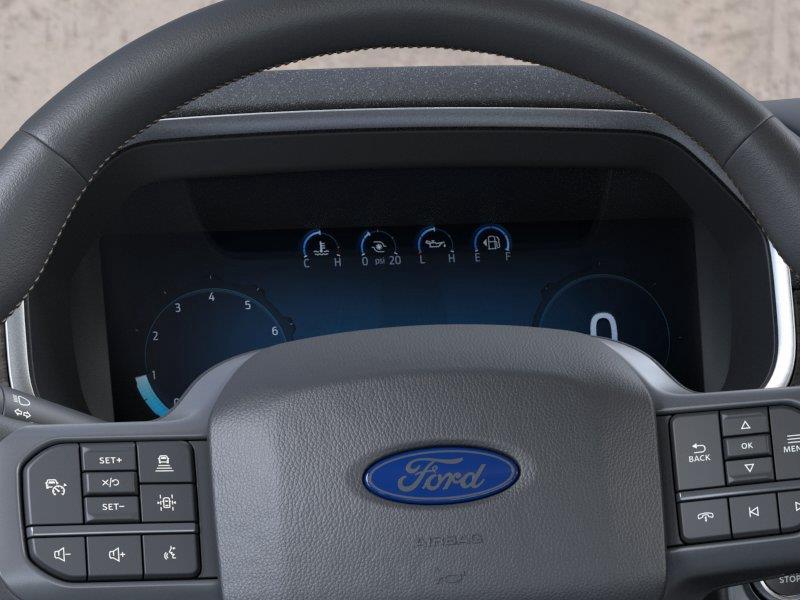 Vehicle photo 13