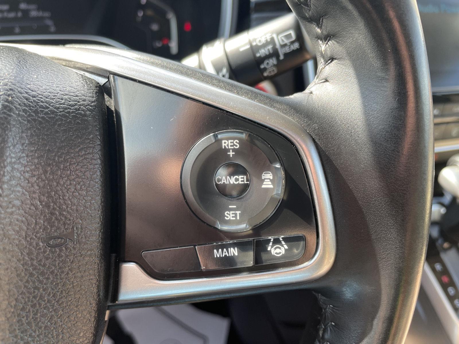 Vehicle photo 14