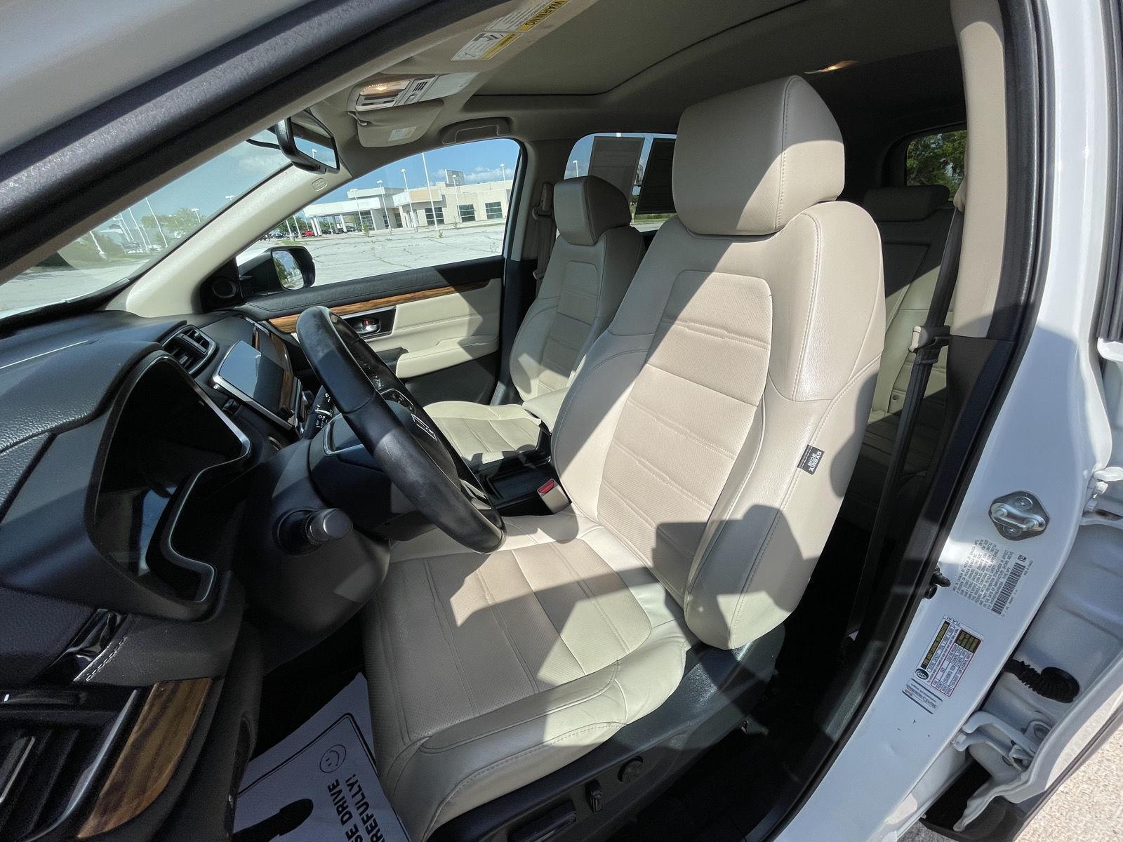 Vehicle photo 19