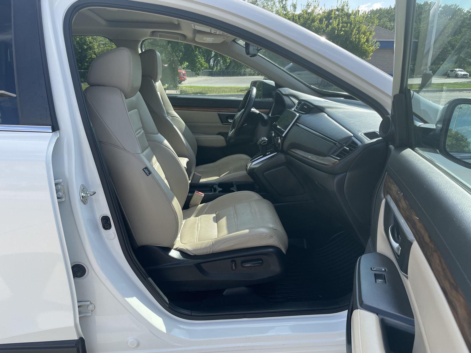 Vehicle photo 20