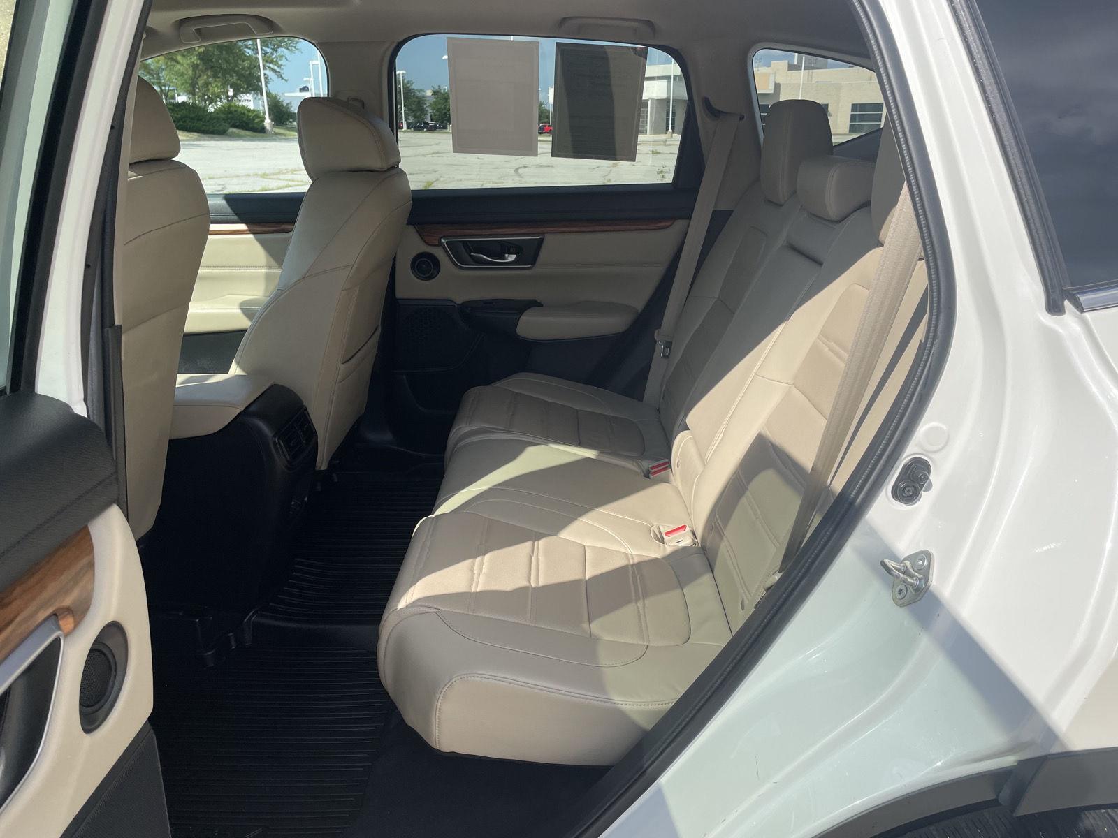 Vehicle photo 21