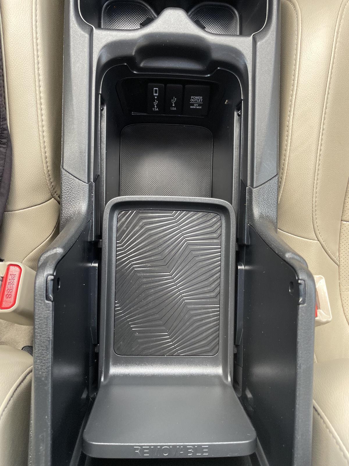 Vehicle photo 24
